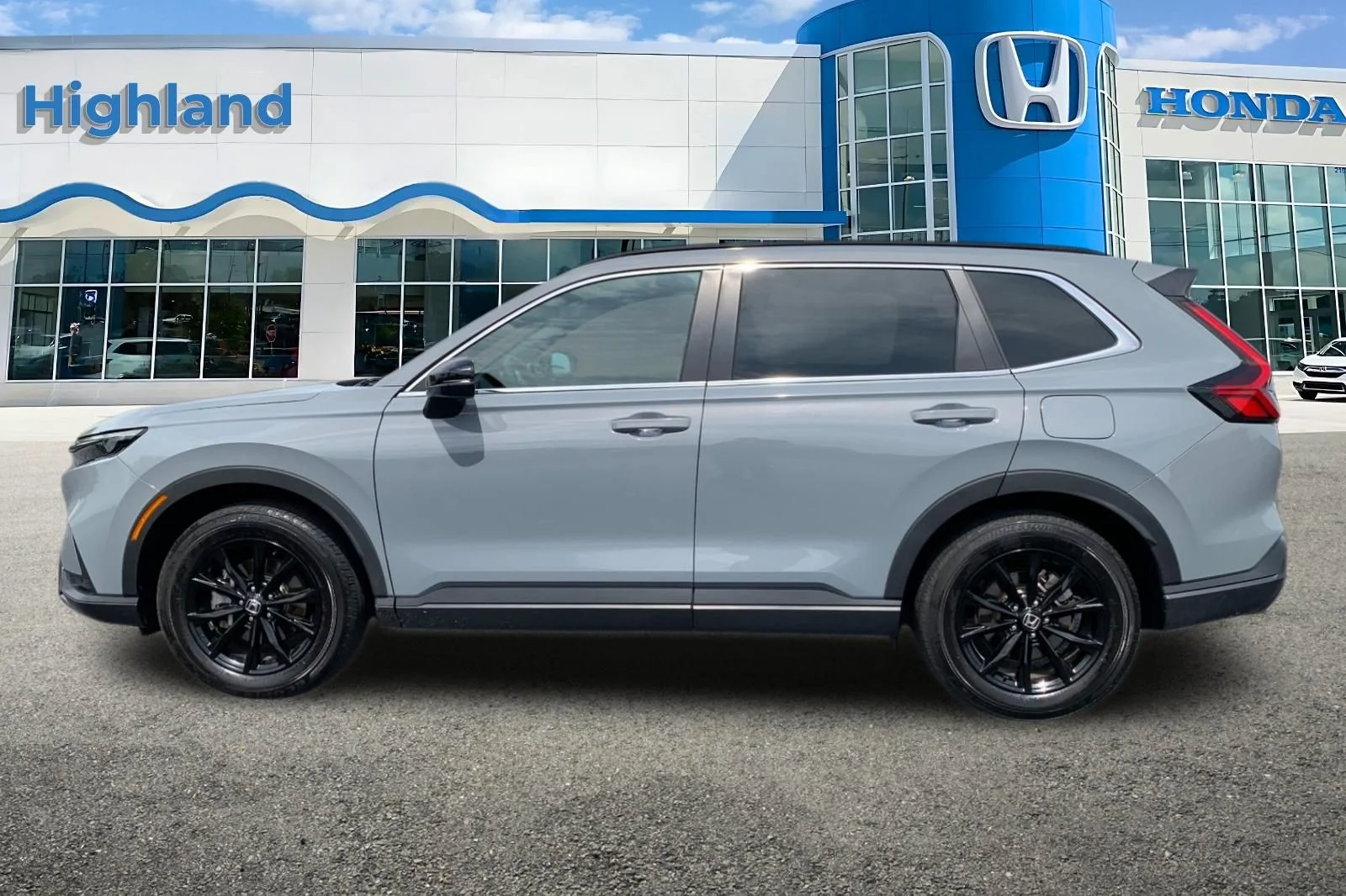 Certified Used 2025 Gray Honda Sport-L image 2