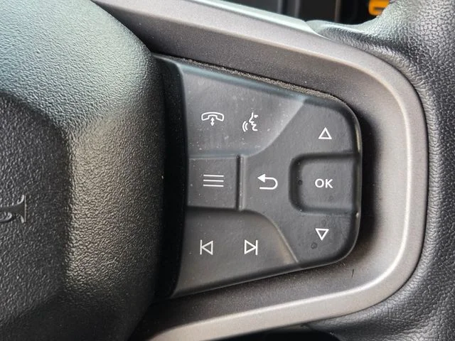 Used 2022 White Ford Badlands image 27