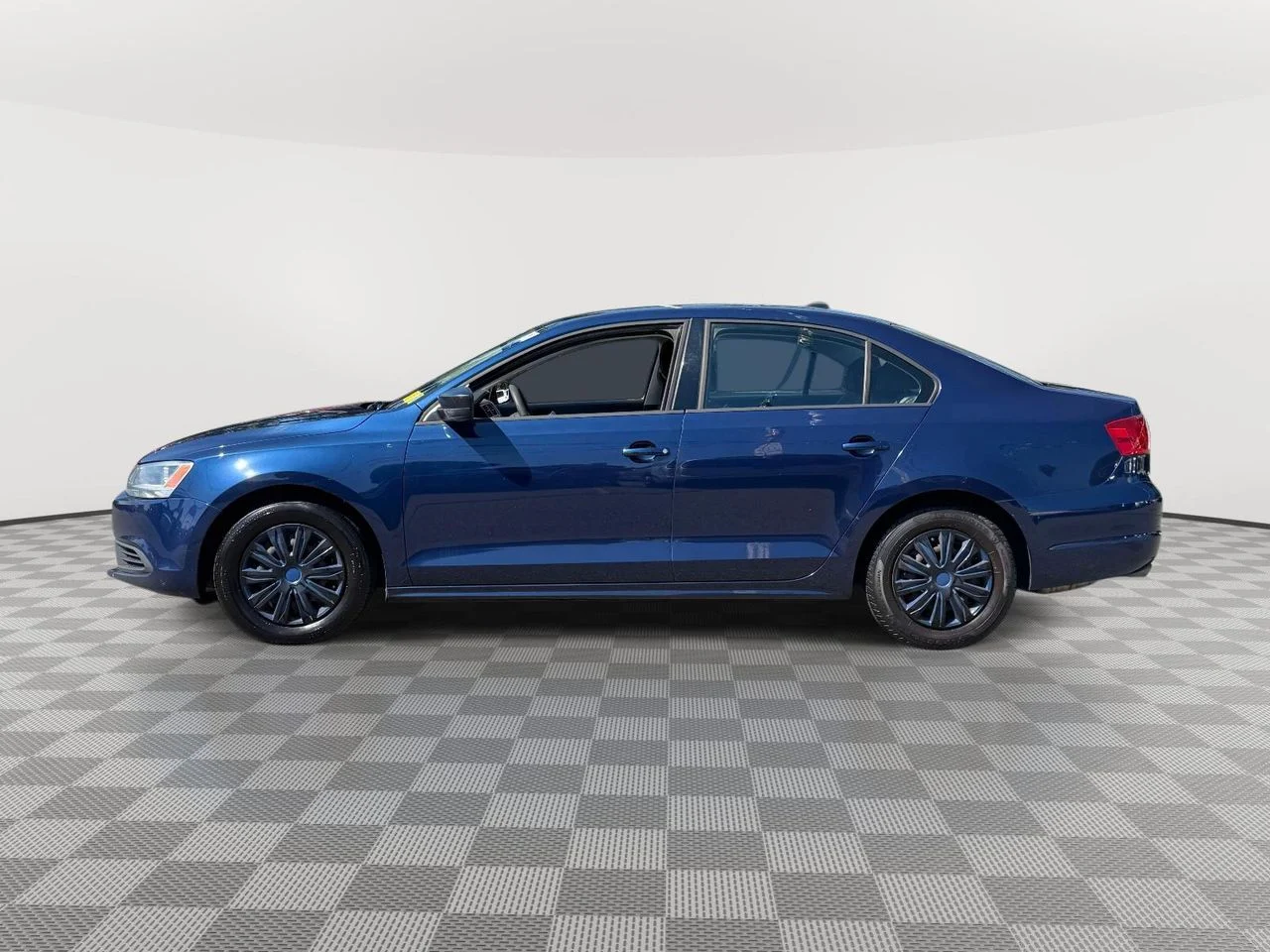 Used 2014 Tempest Blue Metallic Volkswagen 2.0L S image 5