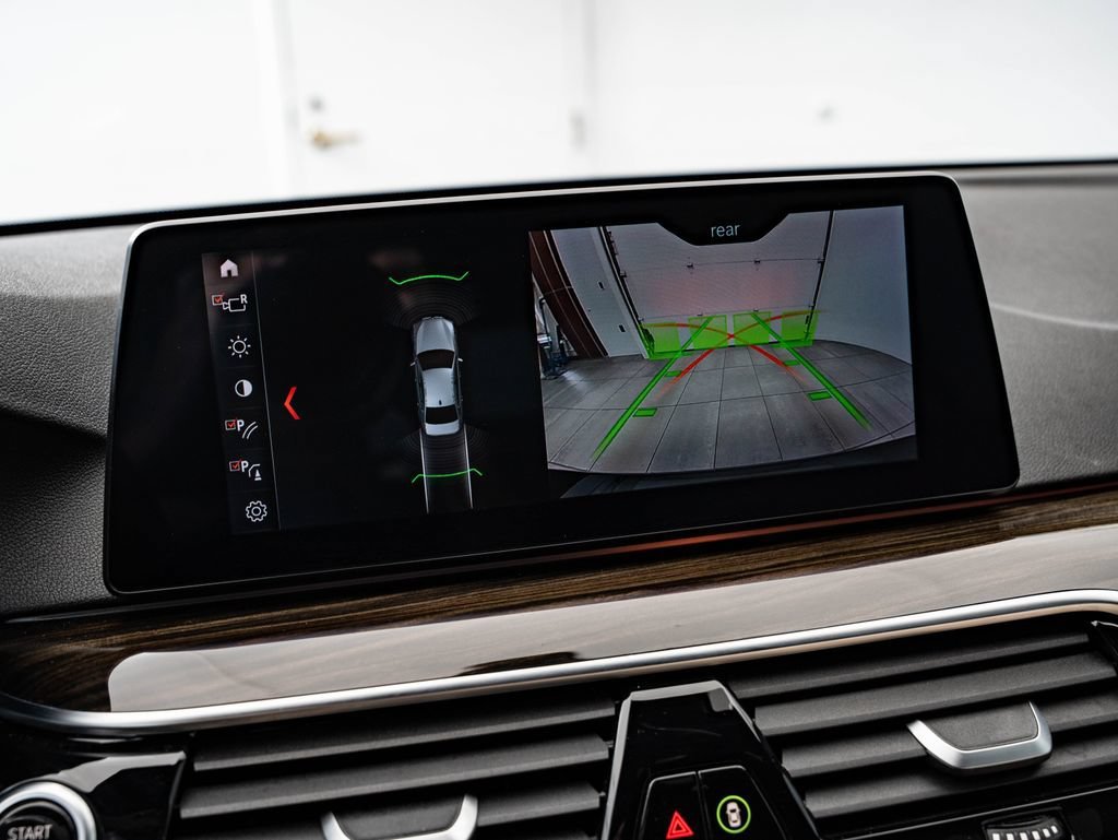 Used 2019 Jet Black BMW 540i image 33