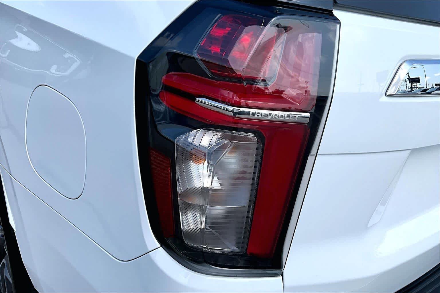 Used 2022 Summit White Chevrolet LT image 29