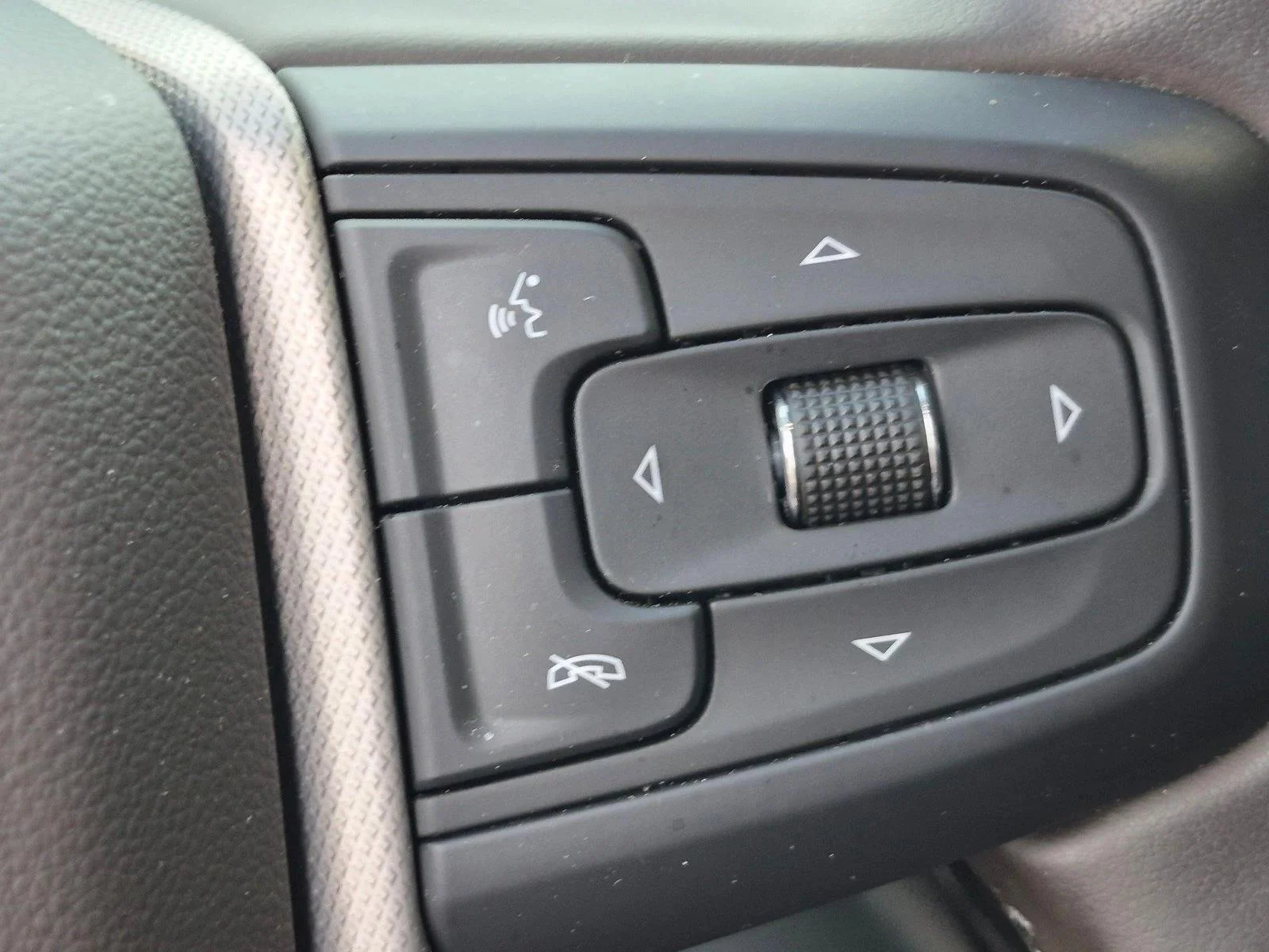 Used 2023 Onyx Black GMC Denali image 16