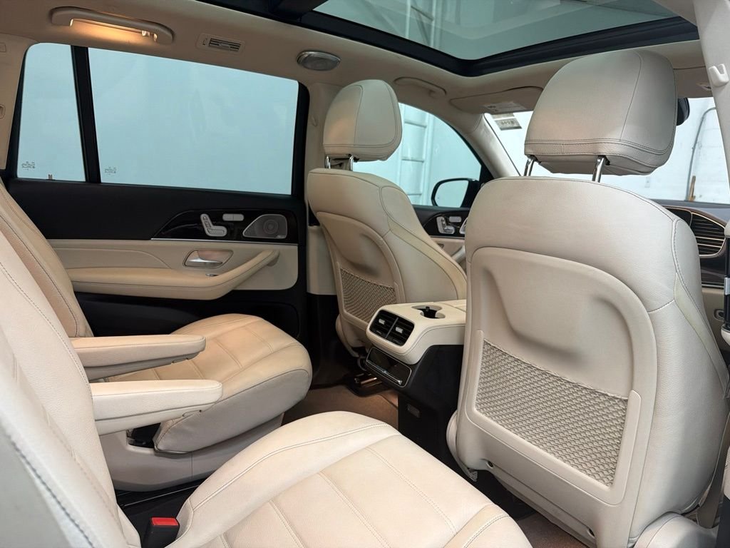 Used 2021 White Mercedes-Benz GLS 580 image 28