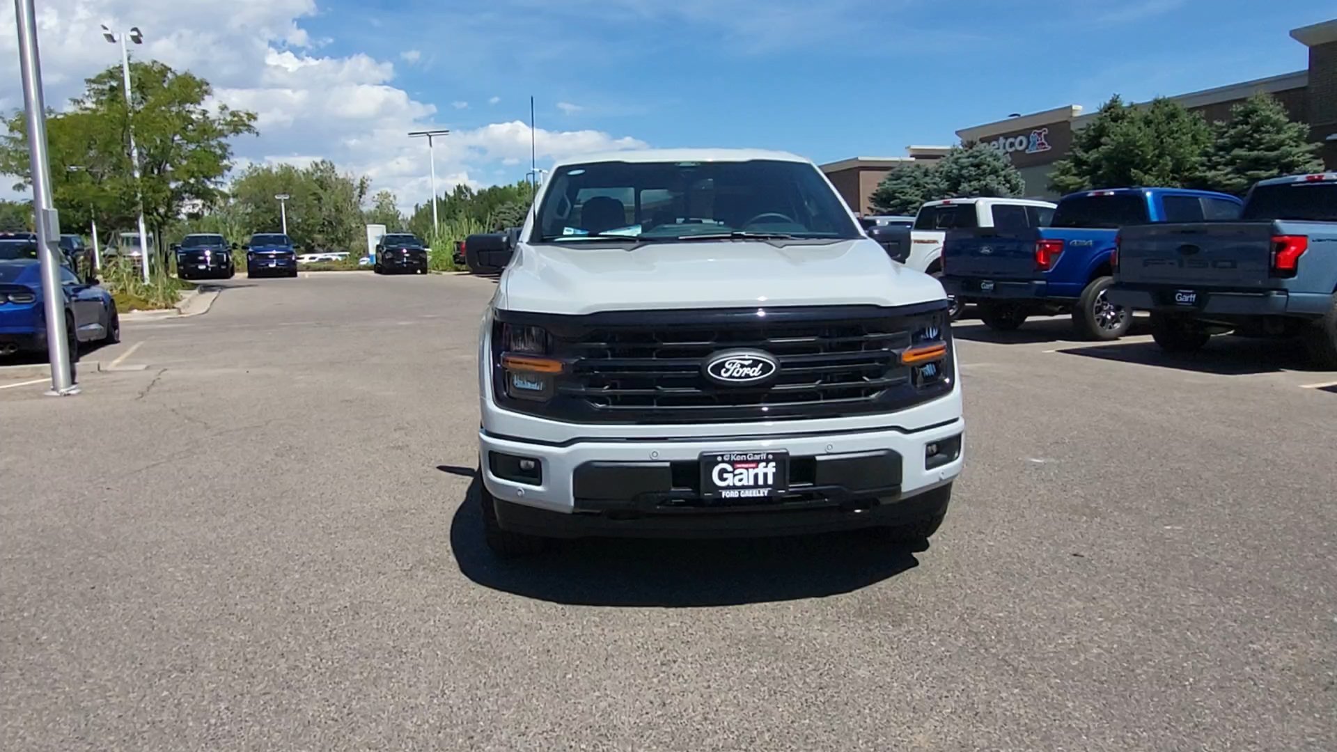 New 2026 Avalanche Ford XLT image 8