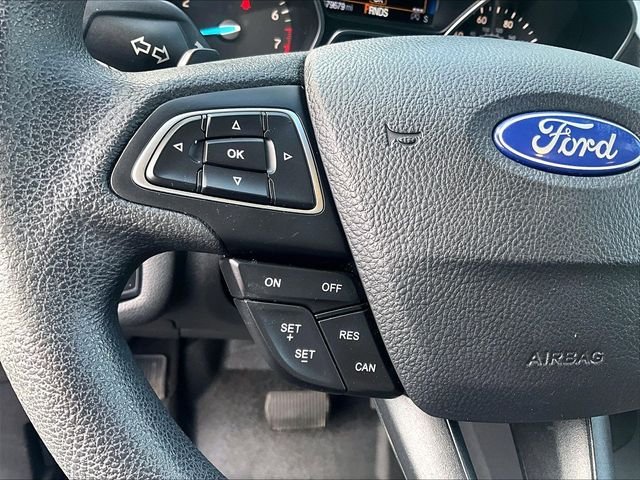 Used 2017 Blue Ford SE image 23