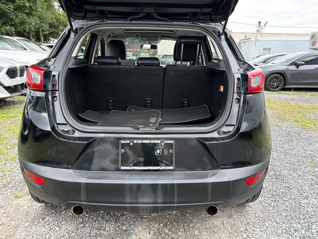 Used 2017 Black Mazda Grand Touring image 9