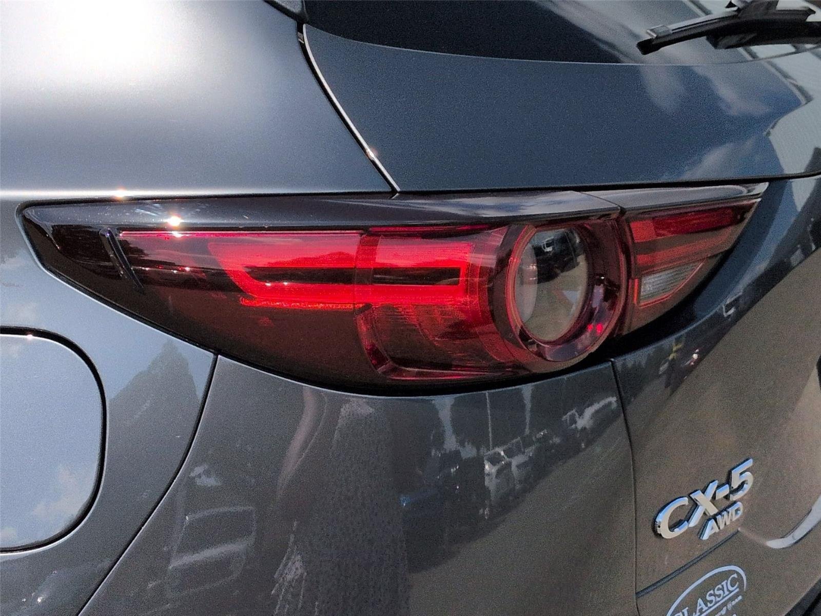 Used 2021 Machine Gray Metallic Mazda Grand Touring Reserve image 12