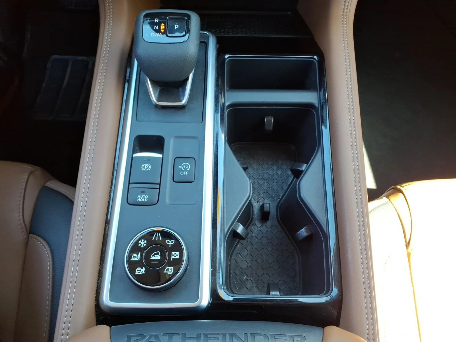 Certified Used 2025 Baja Storm Nissan Platinum image 23
