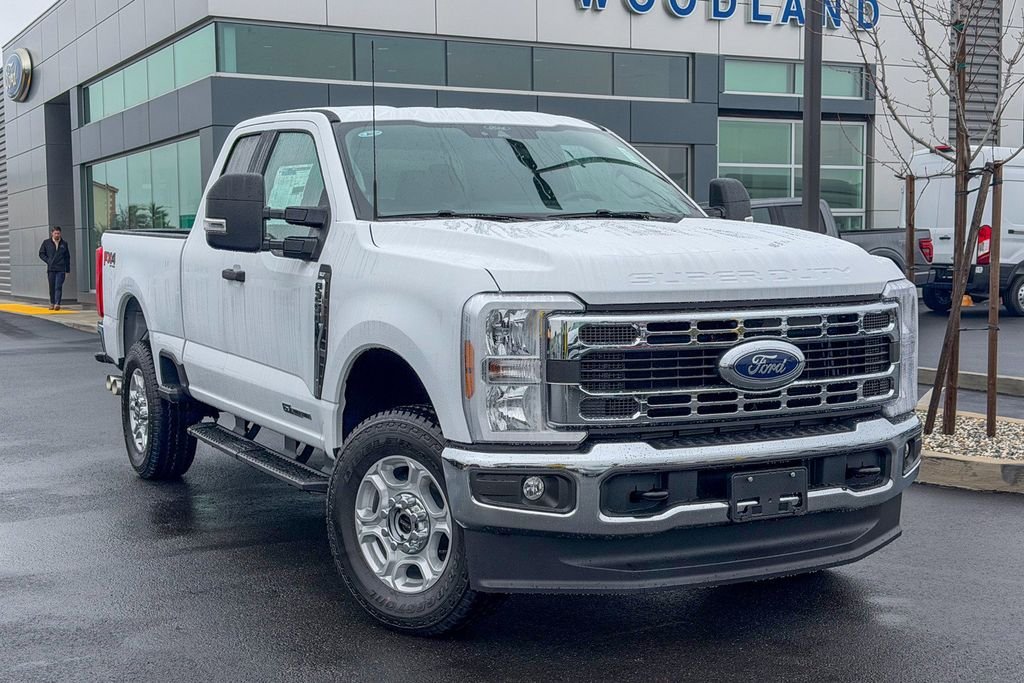 New 2026 Oxford White Ford F-250® XLT image 1