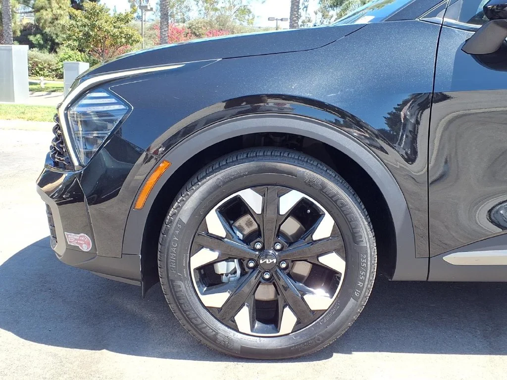 Certified Used 2024 Black Kia X-Line image 13