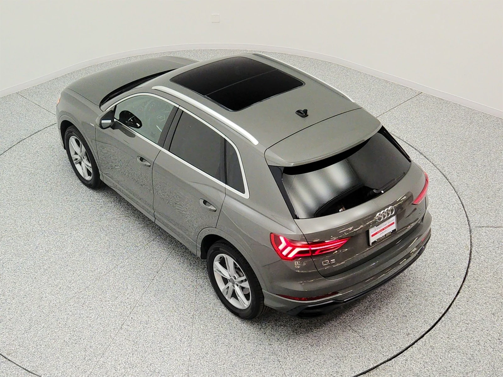 Used 2020 Chronos Gray Metallic Audi S line Premium 45 TFSI quattro image 28