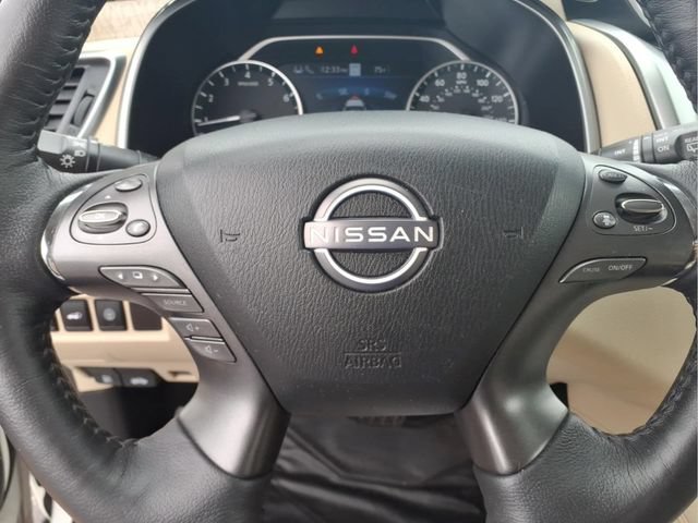 Used 2023 White Nissan SL FWD image 12