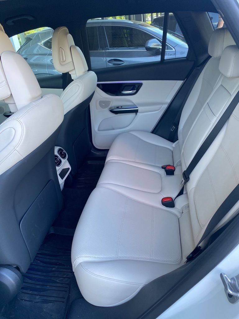 Certified Used 2025 Polar White Mercedes-Benz GLC 300 image 7