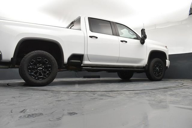 Used 2024 White Chevrolet LT image 24