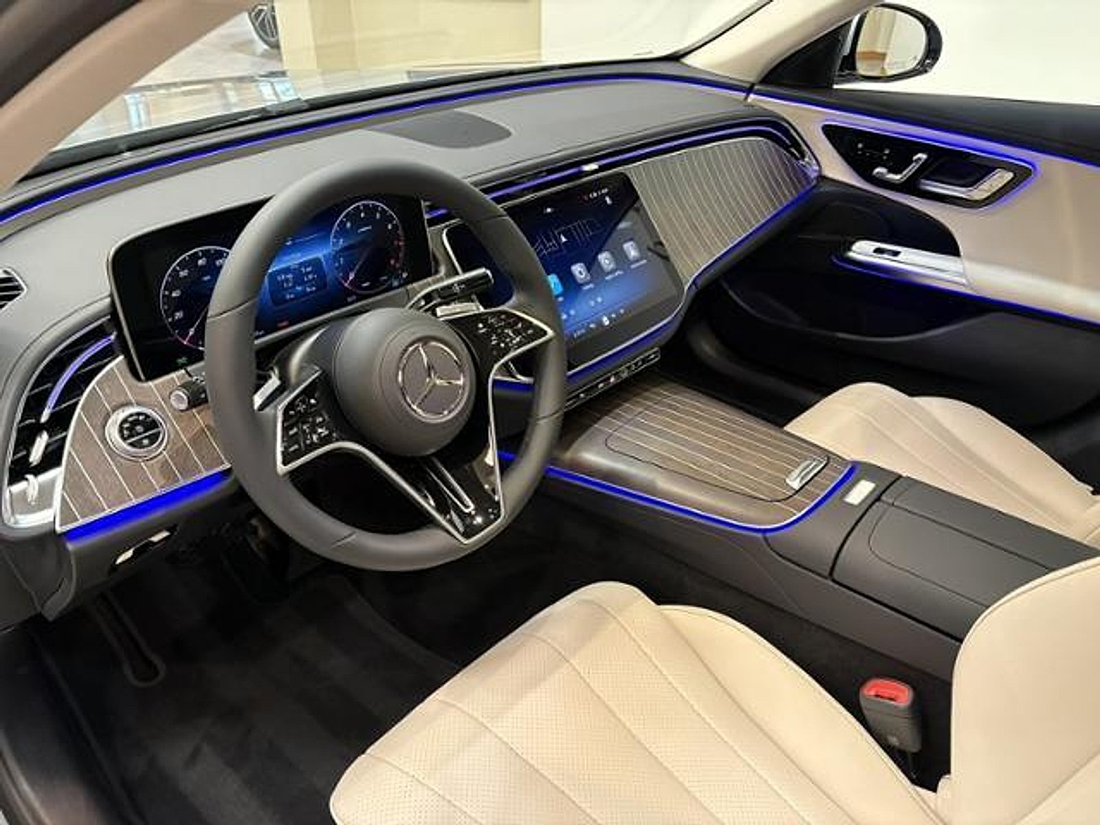 New 2026 Cirrus Silver Metallic Mercedes-Benz  image 6