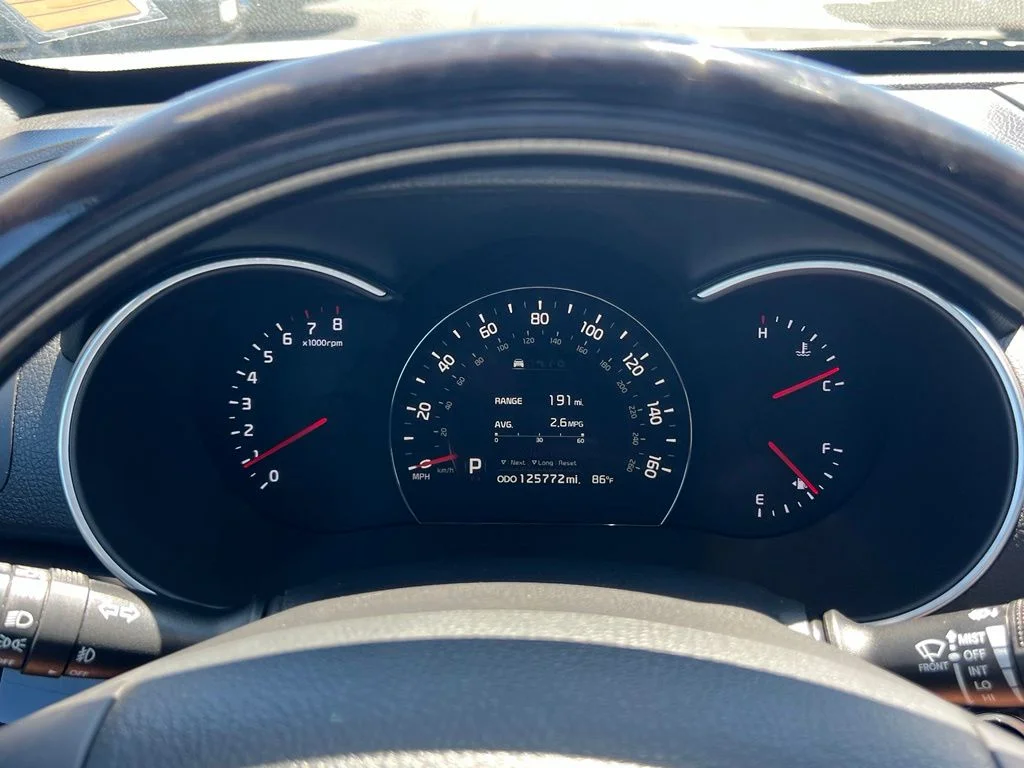 Used 2014 Snow White Pearl Kia Limited V6 image 22