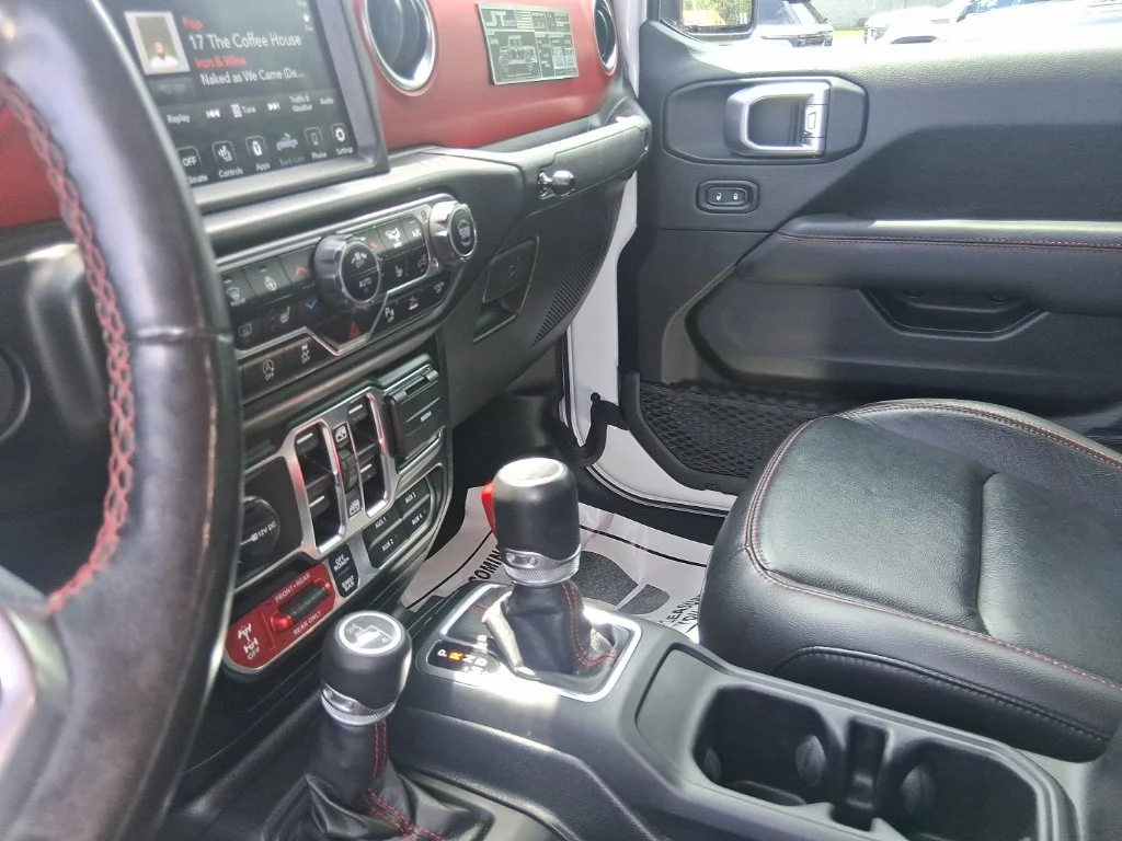 Used 2020 White Jeep Rubicon image 9