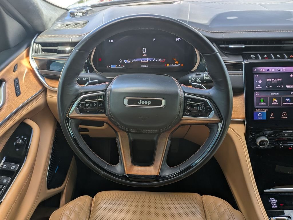 Used 2022 Black Jeep Summit image 11