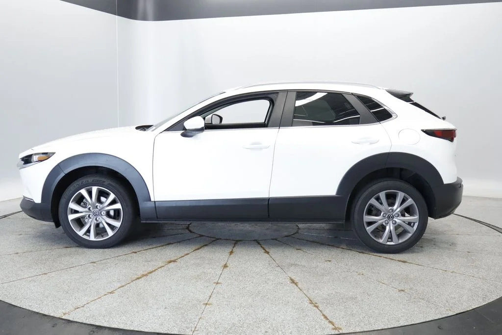Certified Used 2022 White Mazda 2.5 S Preferred Package image 2