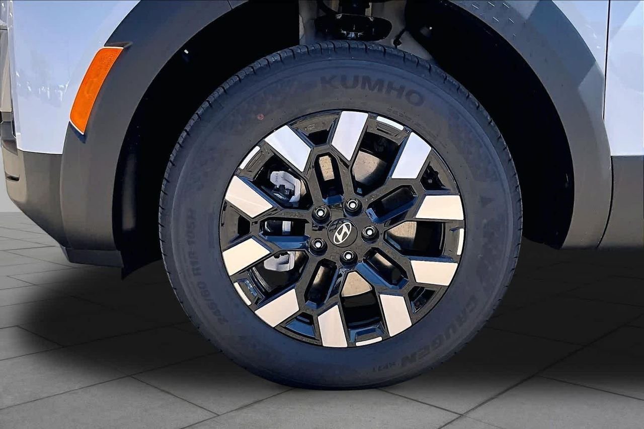 New 2027 Atlas White Hyundai SEL Activity image 11