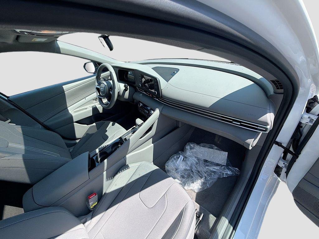 2026 Hyundai Elantra SEL - Photo 21