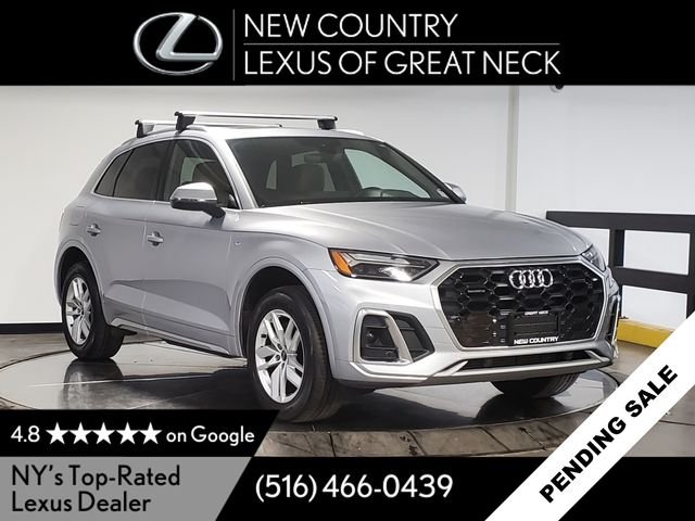 2022 Audi Q5 45 Premium's photo