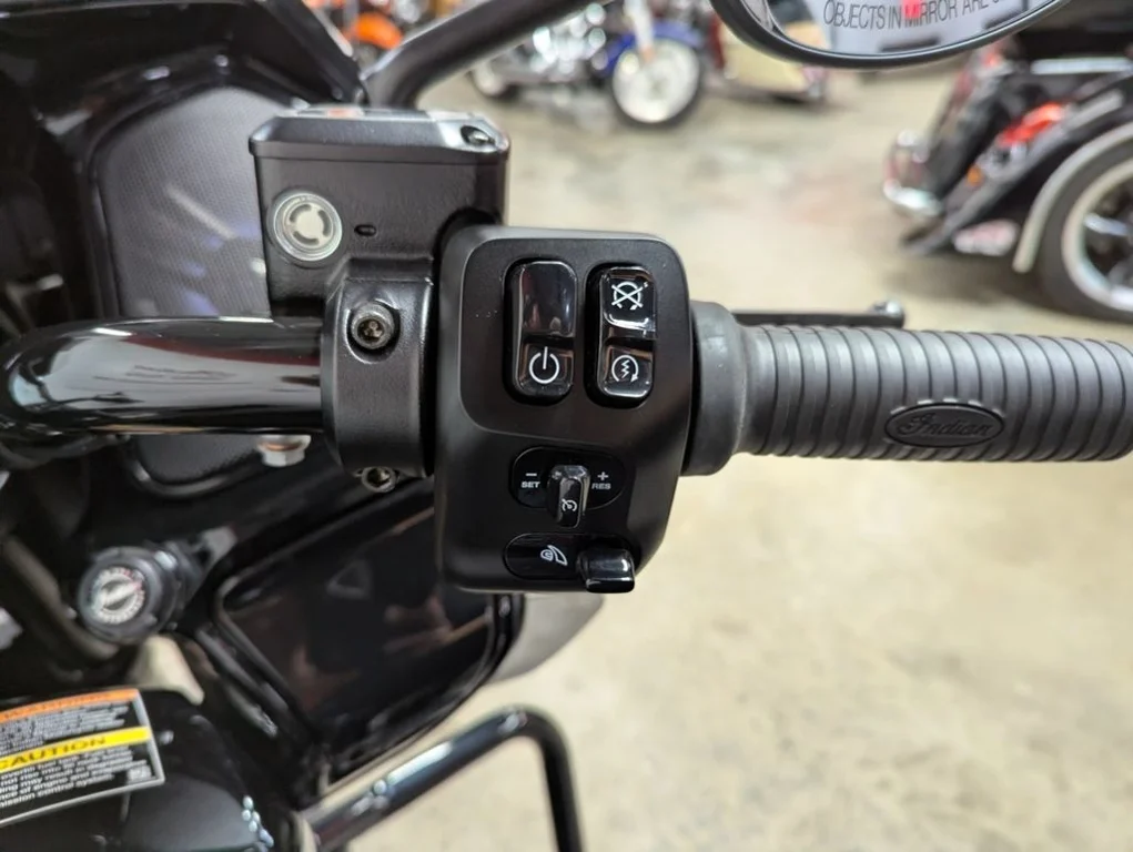 New 2026  Abyss Metallic / Red Alert Indian Motorcycle  image 20