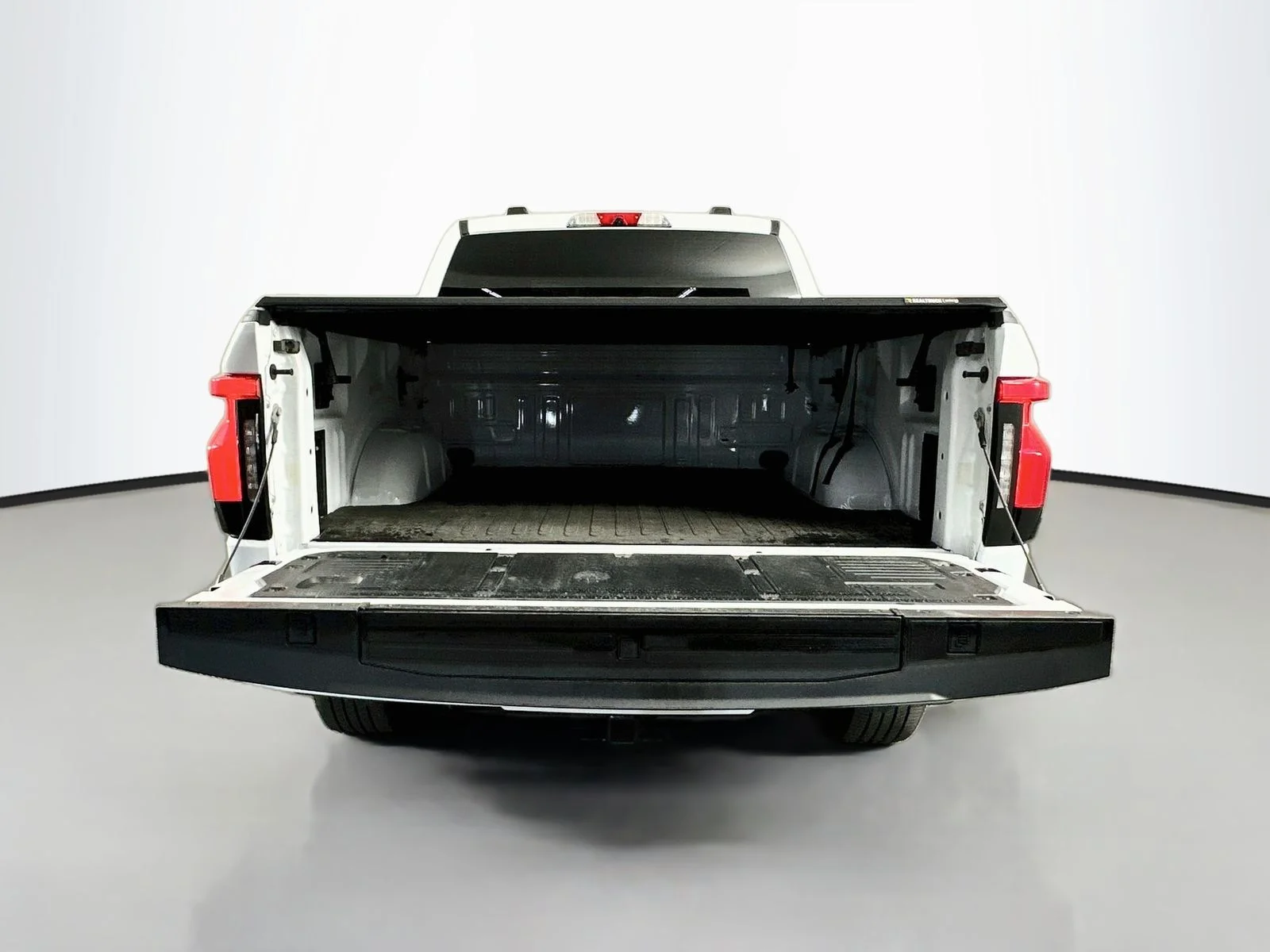 Used 2024 Oxford White Ford Flash image 27