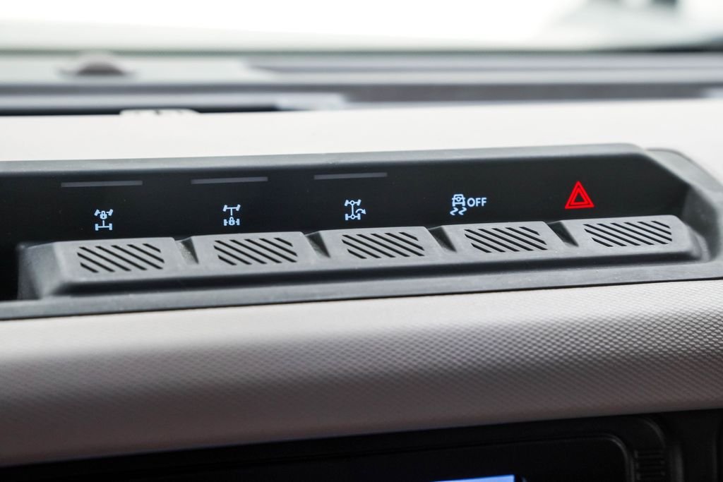 Used 2022 Gray Ford Wildtrak image 36