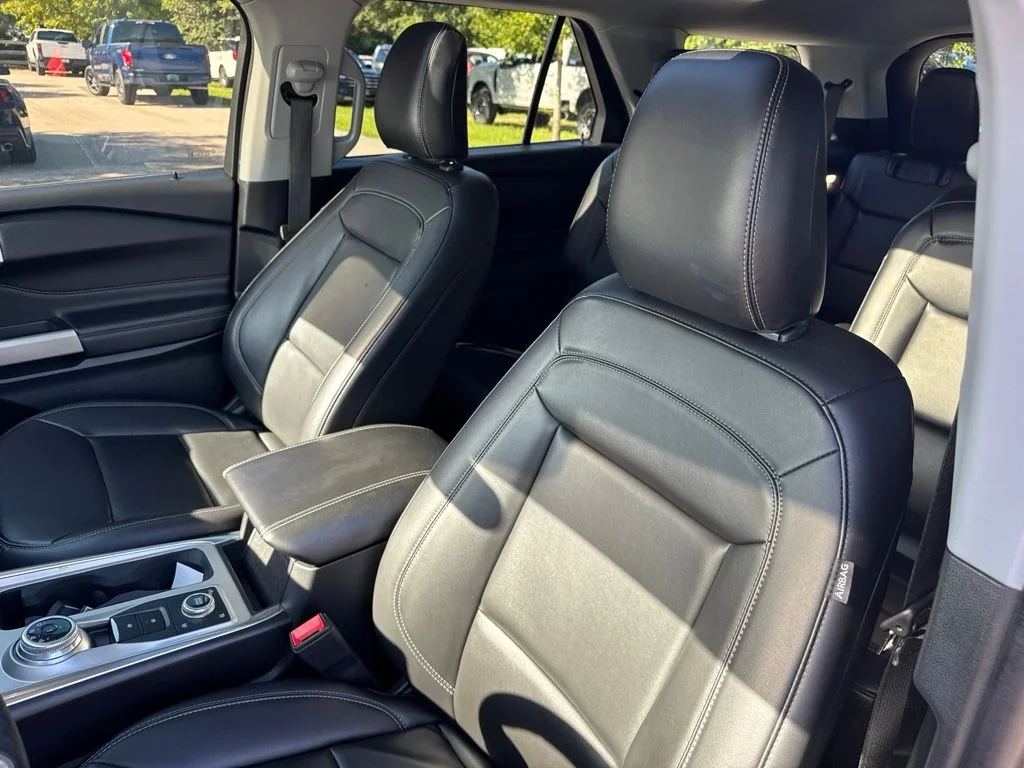 Used 2024 Gray Metallic Ford XLT image 10
