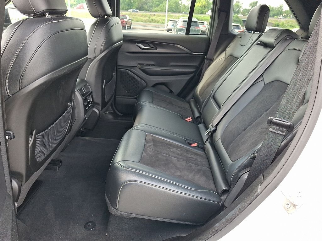 Used 2023 White Jeep Altitude X image 11
