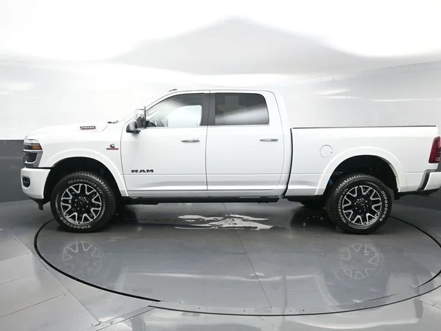 Used 2025 White Ram Limited image 4