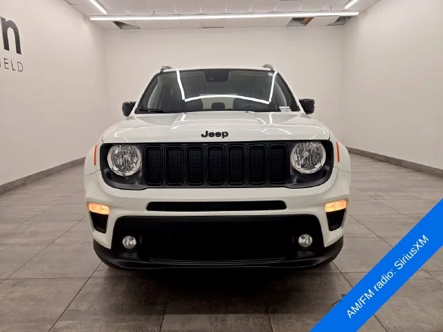 Used 2023 Alpine White Clearcoat Jeep Altitude image 7