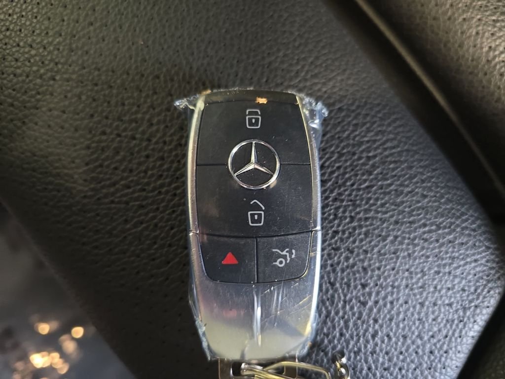 Certified Used 2022 Gray Mercedes-Benz GLC 300 image 39