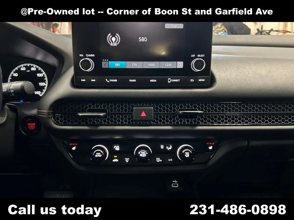 Used 2024  Honda Sport image 18