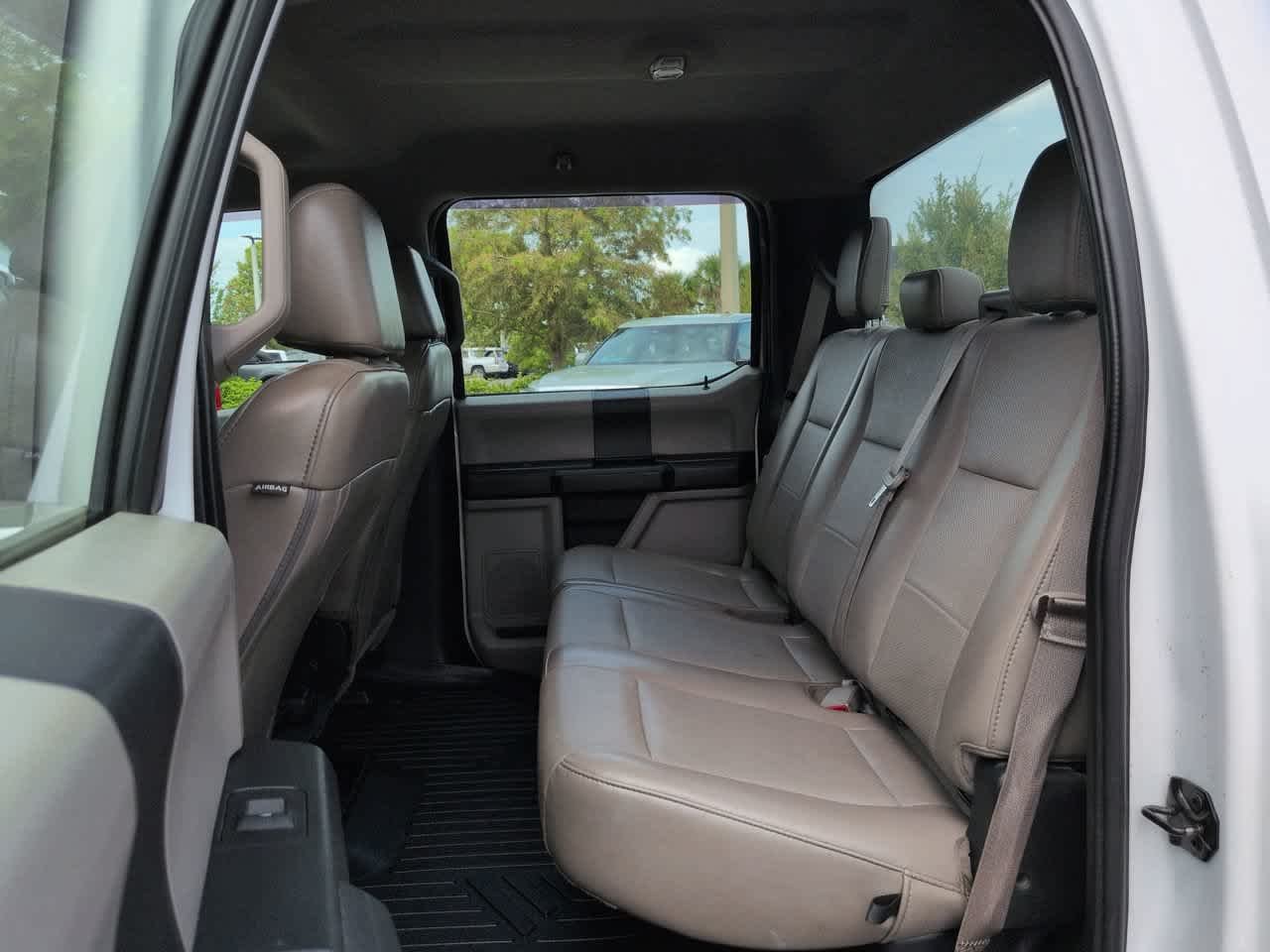 Used 2019 Oxford White Ford XL image 13