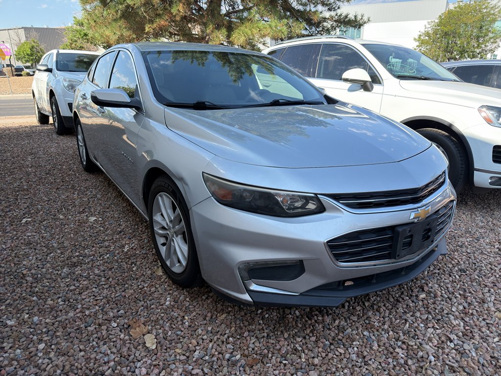 Used 2016 Silver Ice Metallic Chevrolet LT image 3