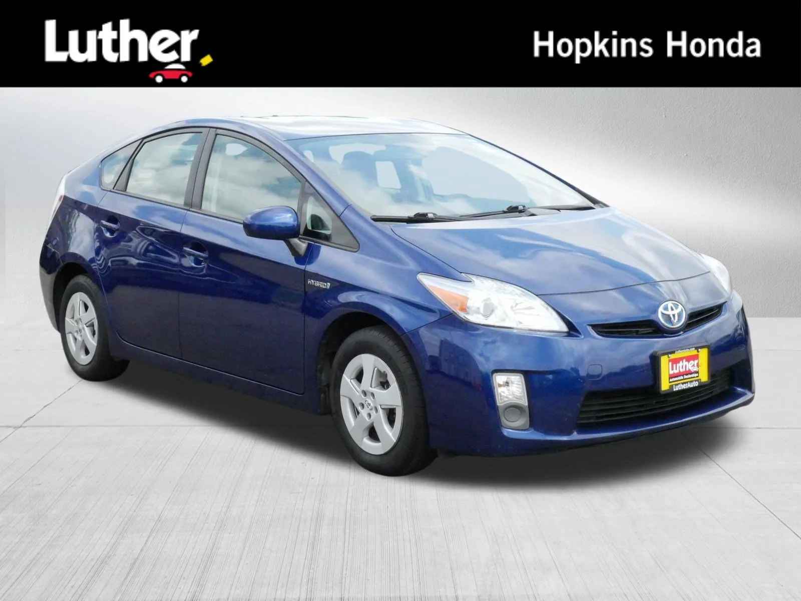 2010 Toyota Prius III's photo