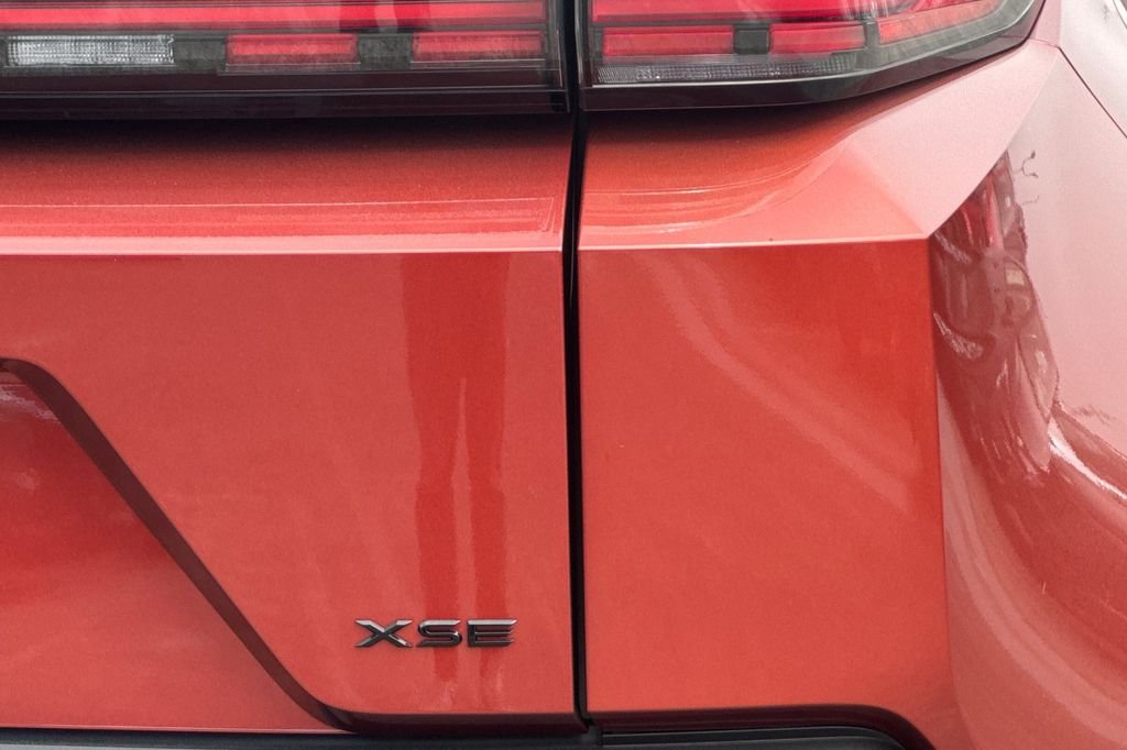 New 2026 Tandoori Toyota  XSE image 7