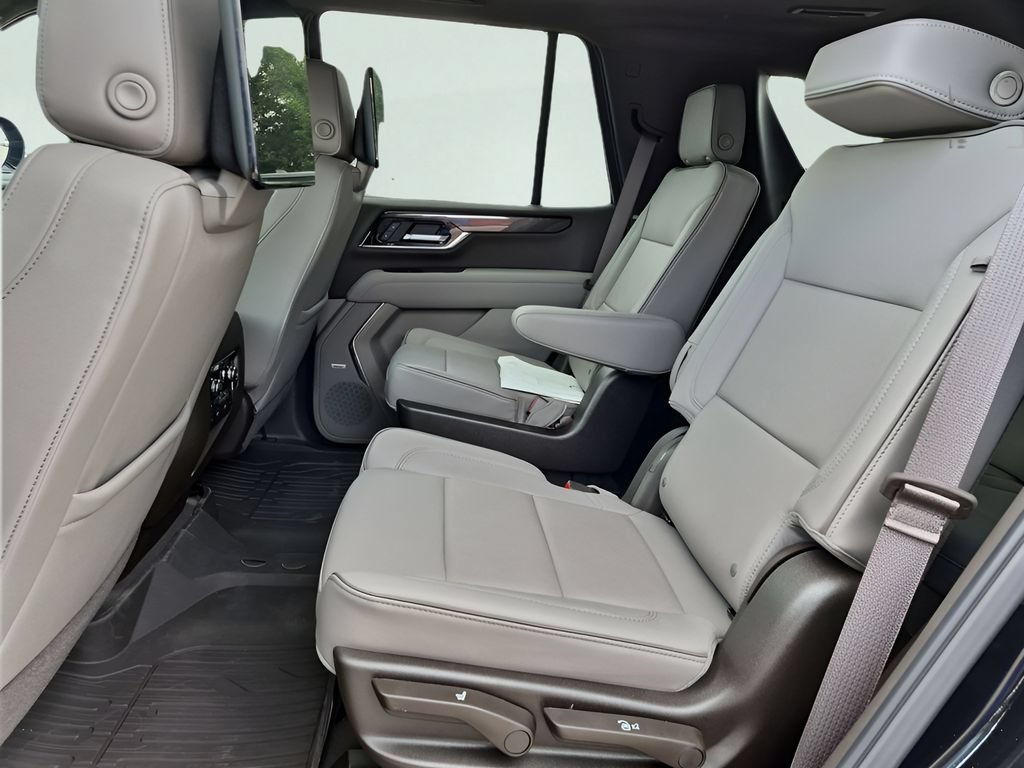 New 2026 Onyx Black GMC Elevation image 32