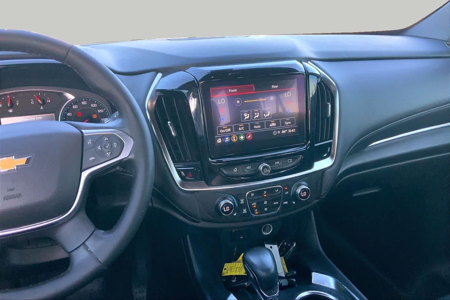 Used 2023 Iridescent Pearl Tricoat Chevrolet LT Leather image 6