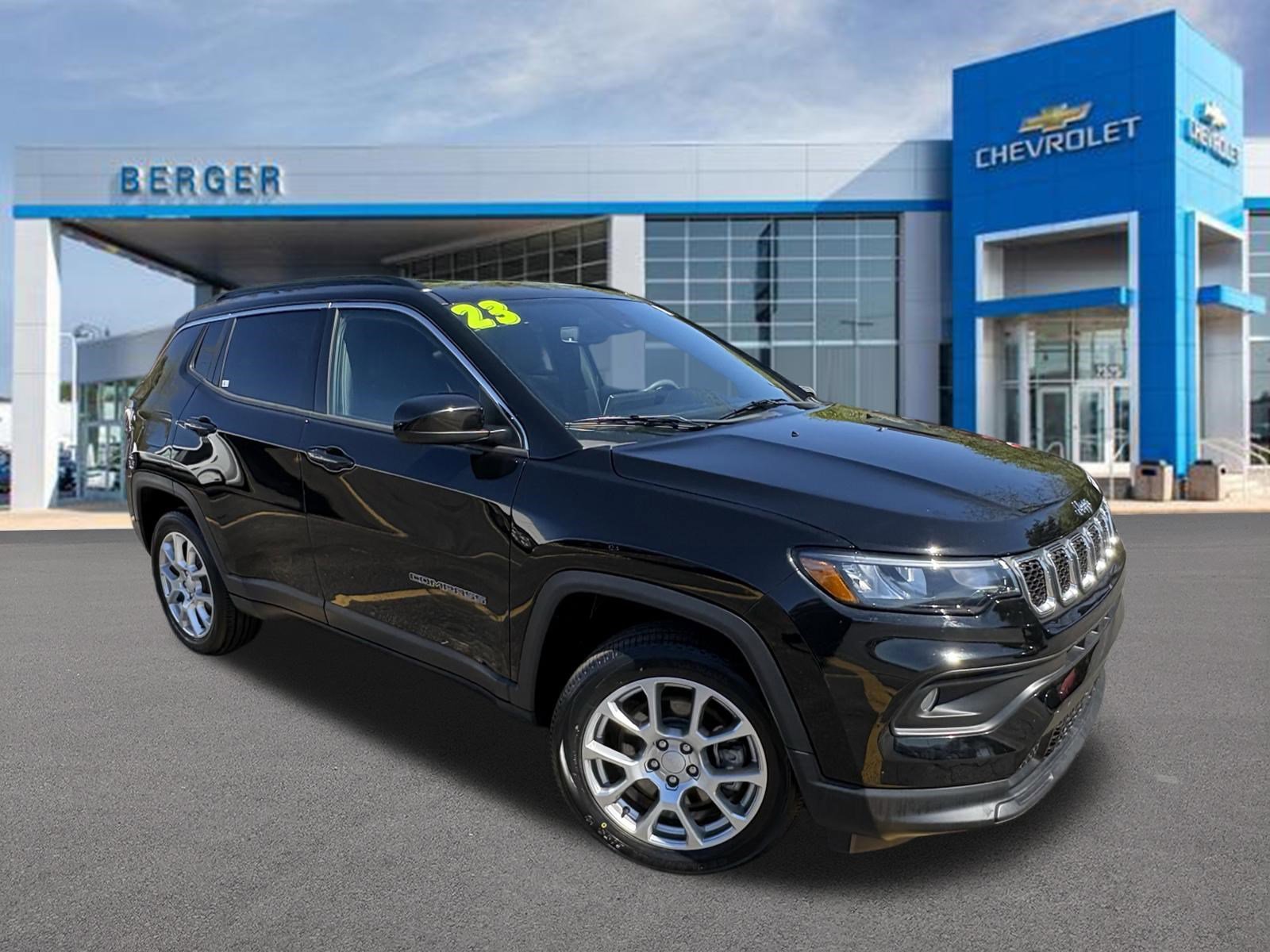 2023 Jeep Compass Latitude Lux 4X4's photo