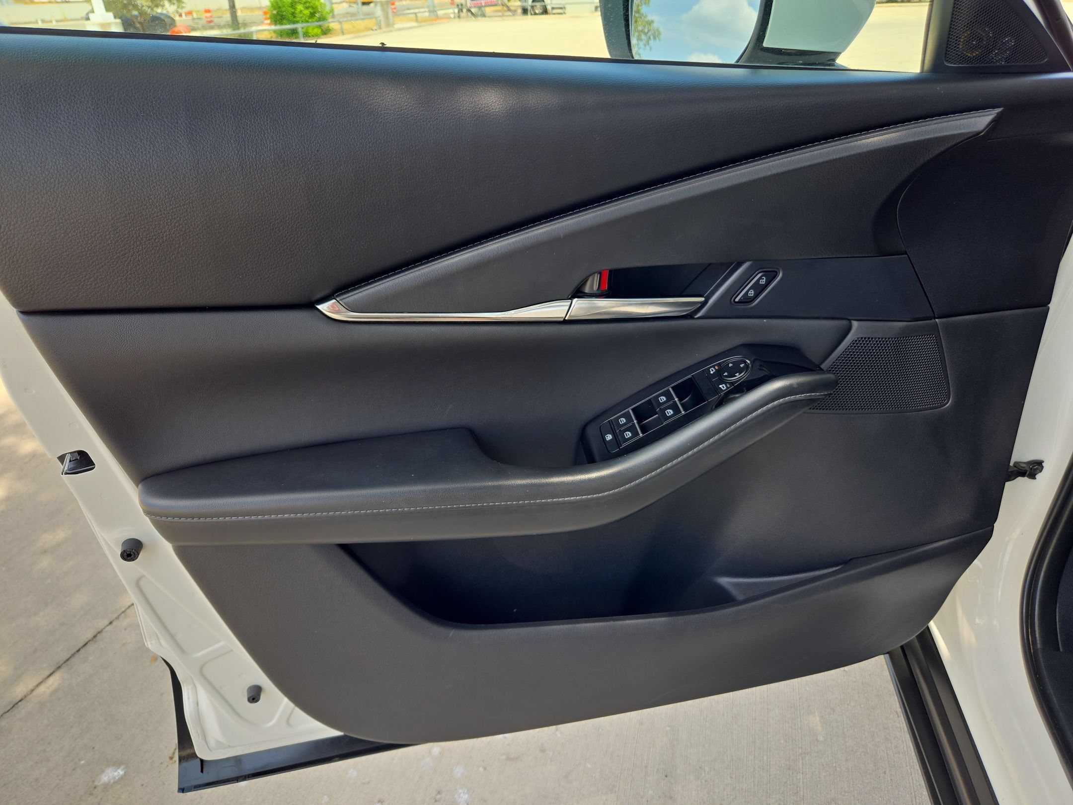 2025 Mazda CX-30 Preferred - Photo 11