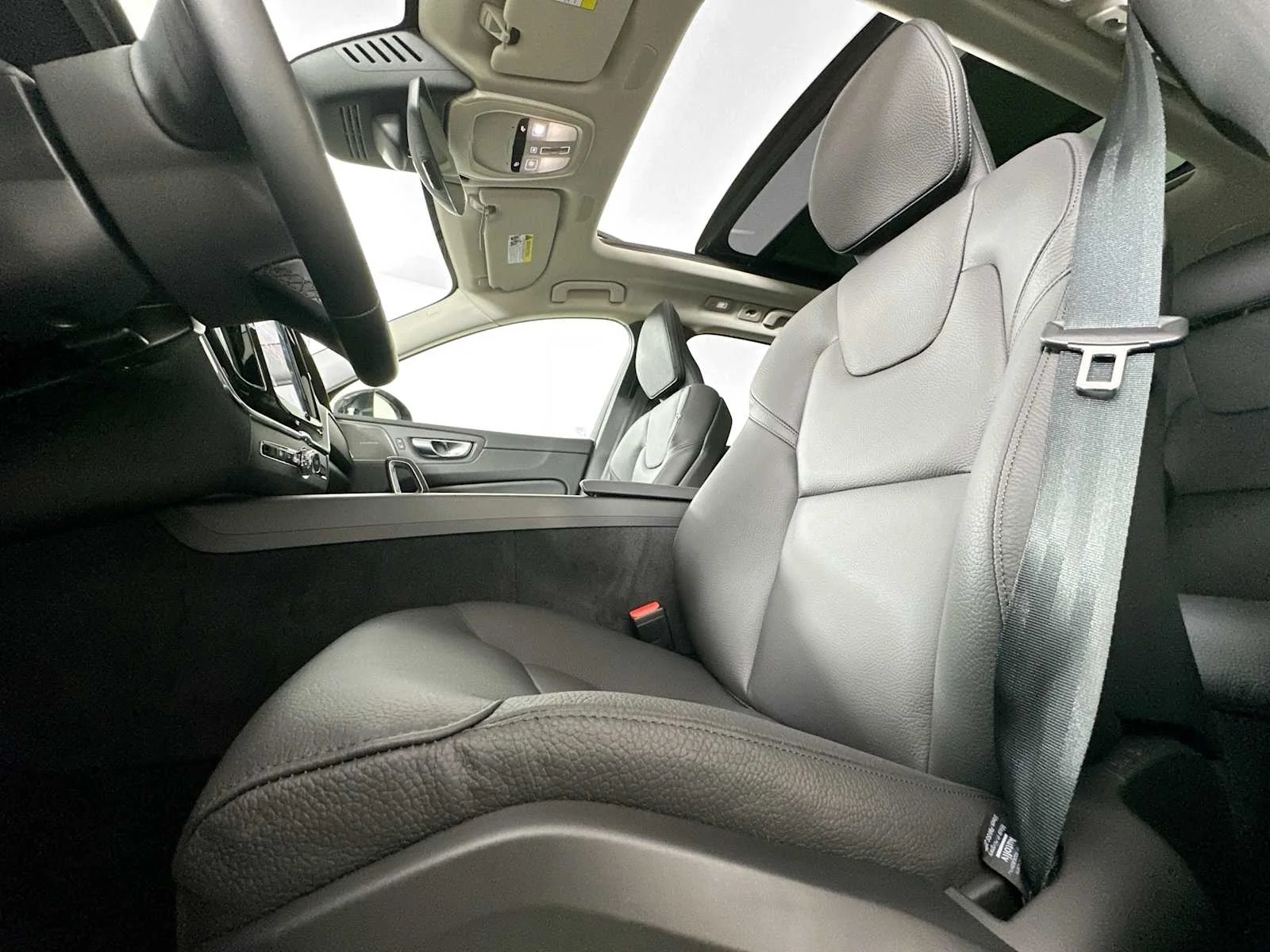 Certified Used 2025 Platinum Grey Volvo Plus image 16