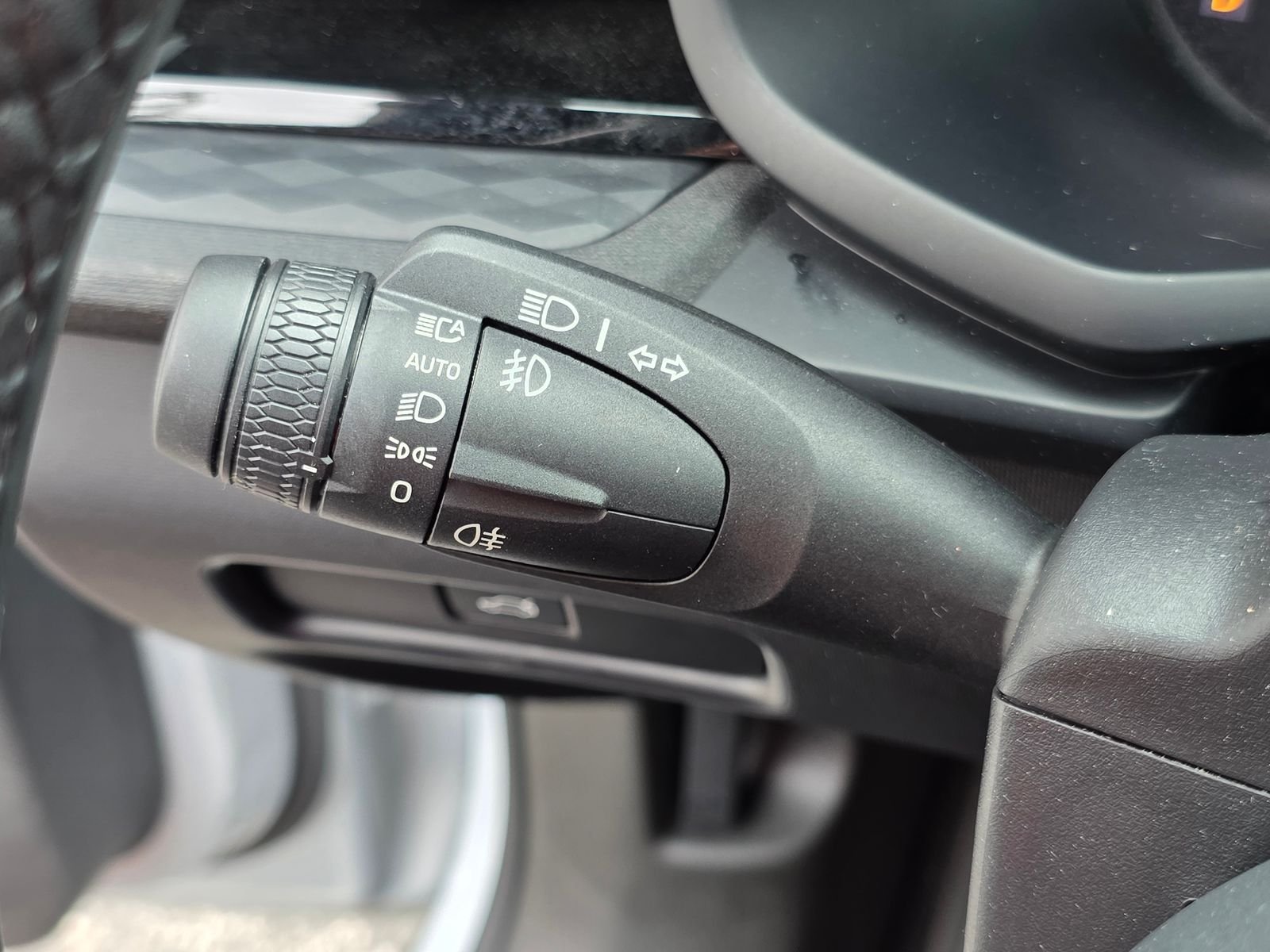 Used 2024  Polestar Long Range Dual Motor image 23