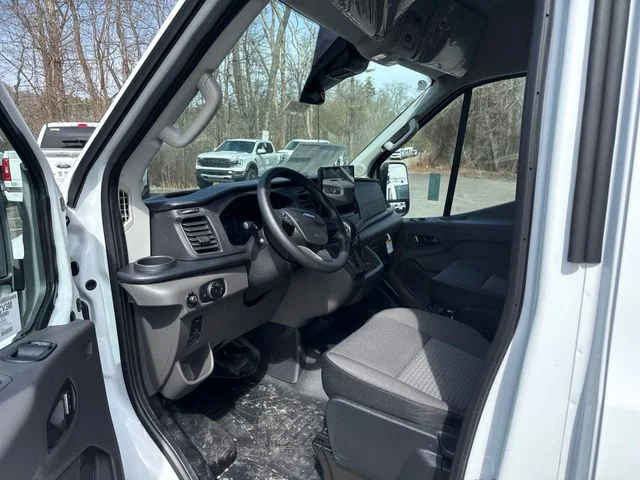 New 2026 Oxford White Ford Cargo Van image 9
