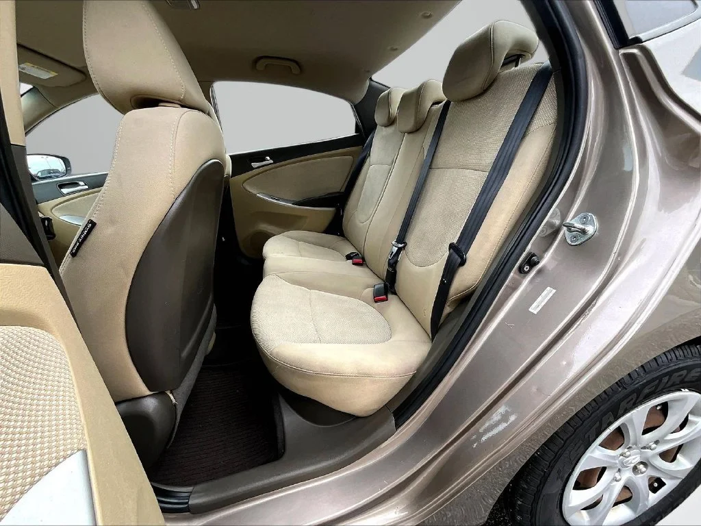 Used 2012 Brown Hyundai GLS image 27