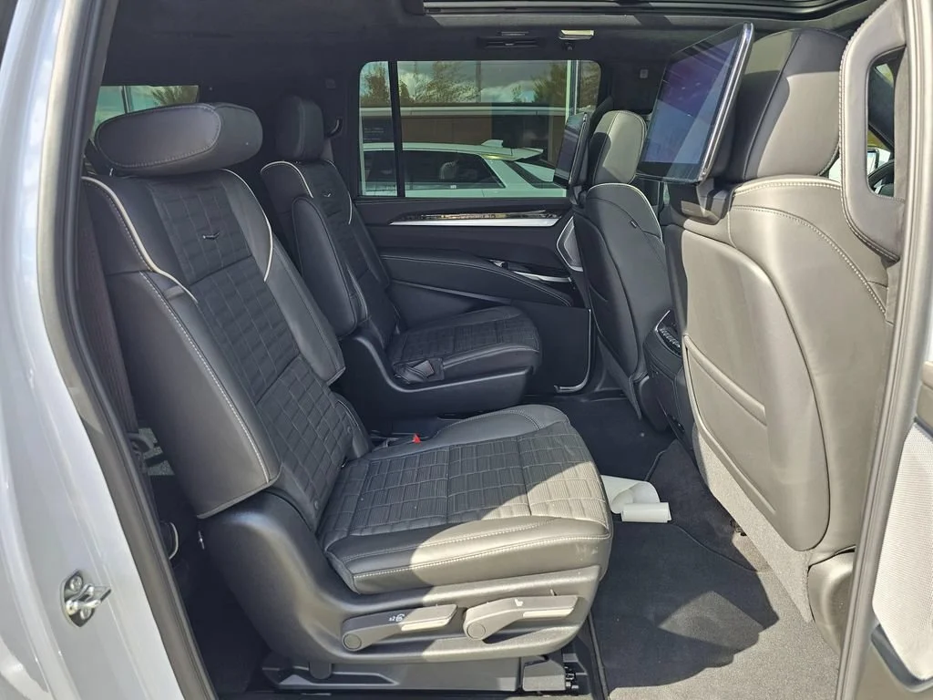 New 2026 Vibrant White Tricoat Cadillac Platinum Sport image 12
