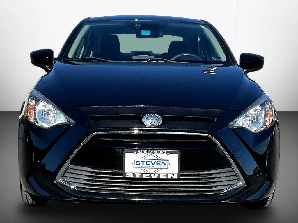 Used 2017 Stealth Toyota Base image 2