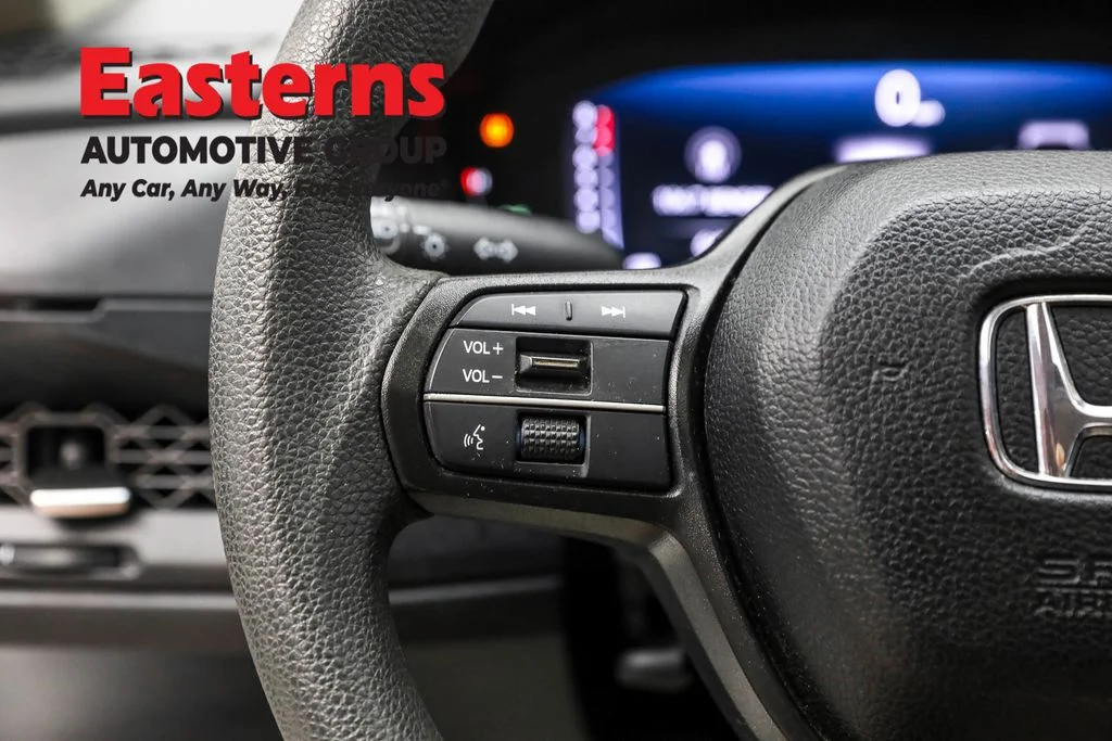 Used 2024 White Honda EX image 15